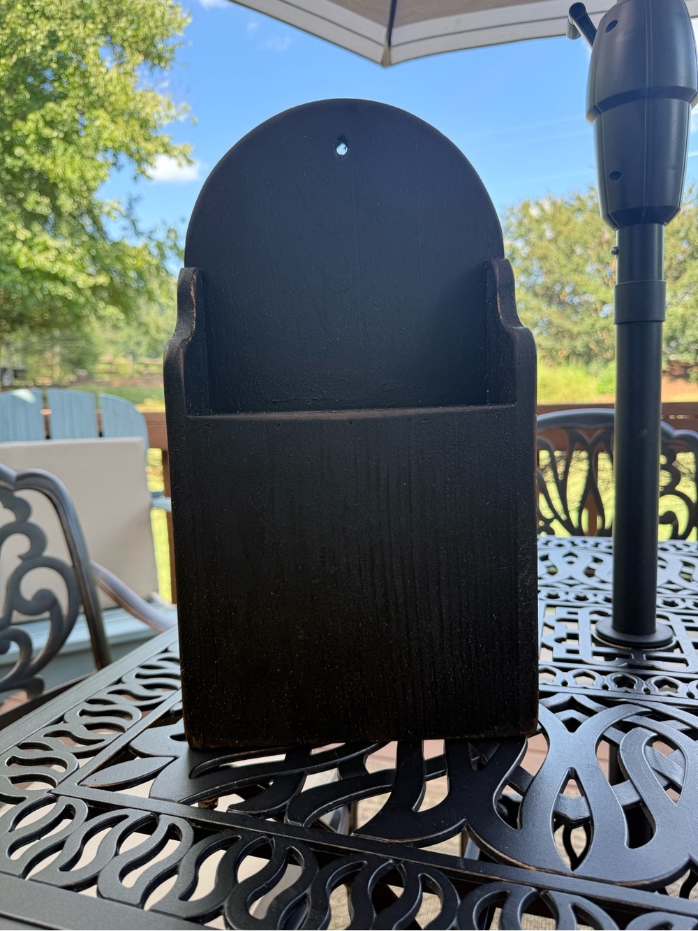 Primitive Hanging Knife Block